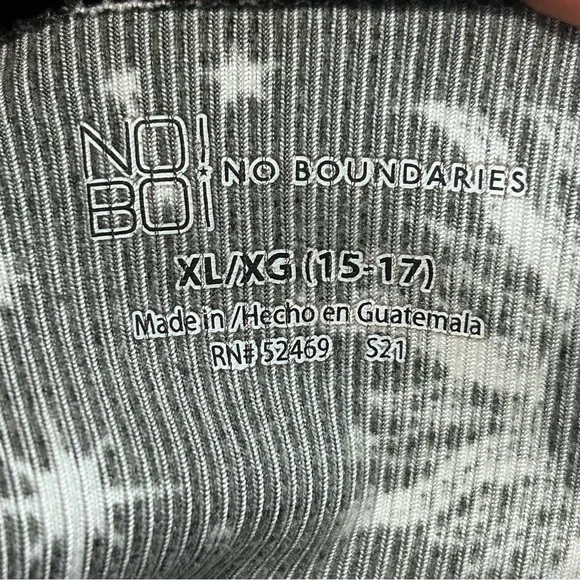 Celestial Sun Moon Stars Black Shirt Ribbed Top Whimsigoth Witchy Size XL - Picture 7 of 8